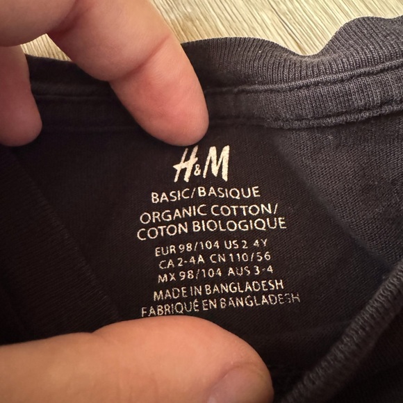 H&M Tees - Picture 4 of 6